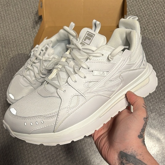 FILA Sneakers - Picture 2 of 7